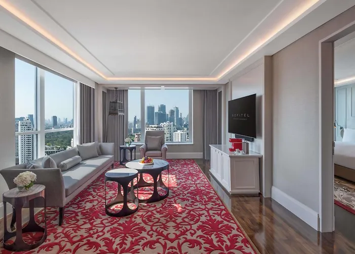 Sofitel Sukhumvit 5*